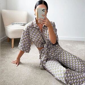 Zara Set Silky Print Tie Front Top (M) & Matching Pants (S) • NEW WITH TAGS •